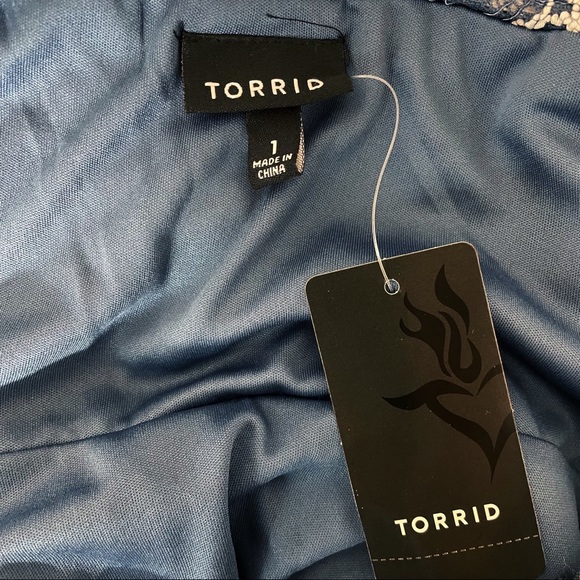 TORRID sleeveless sundress w lacy overlay, adjustable straps | Torrid Si… - Picture 5 of 7